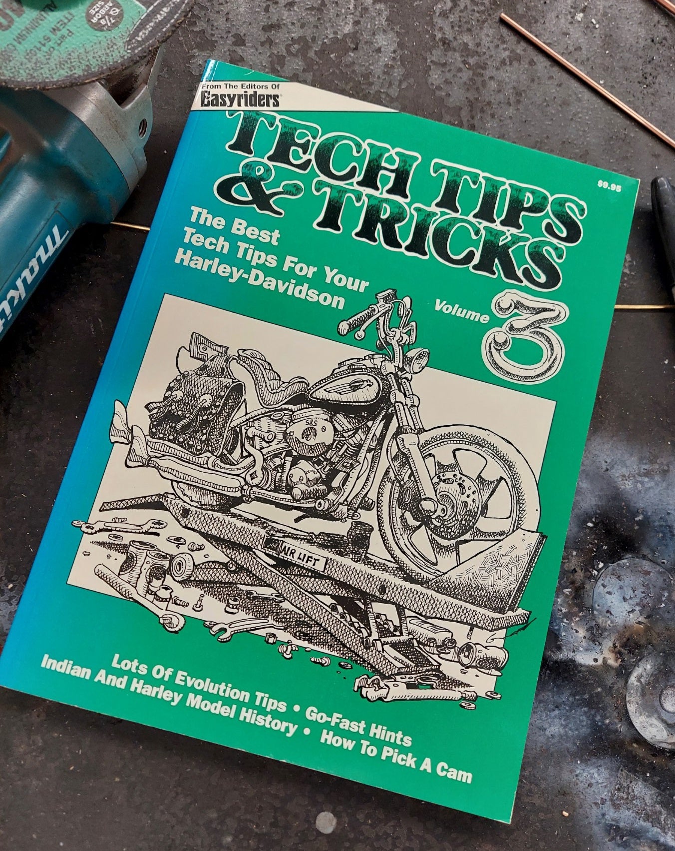 TECH TIPS & TRICKS - VOLUME 3 - EDITORS OF EASYRIDERS – 5BallGarage.com